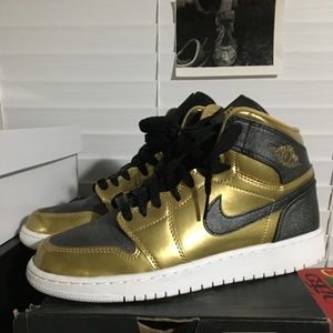 Nike Air Jordan 1 Retro BHM 2017